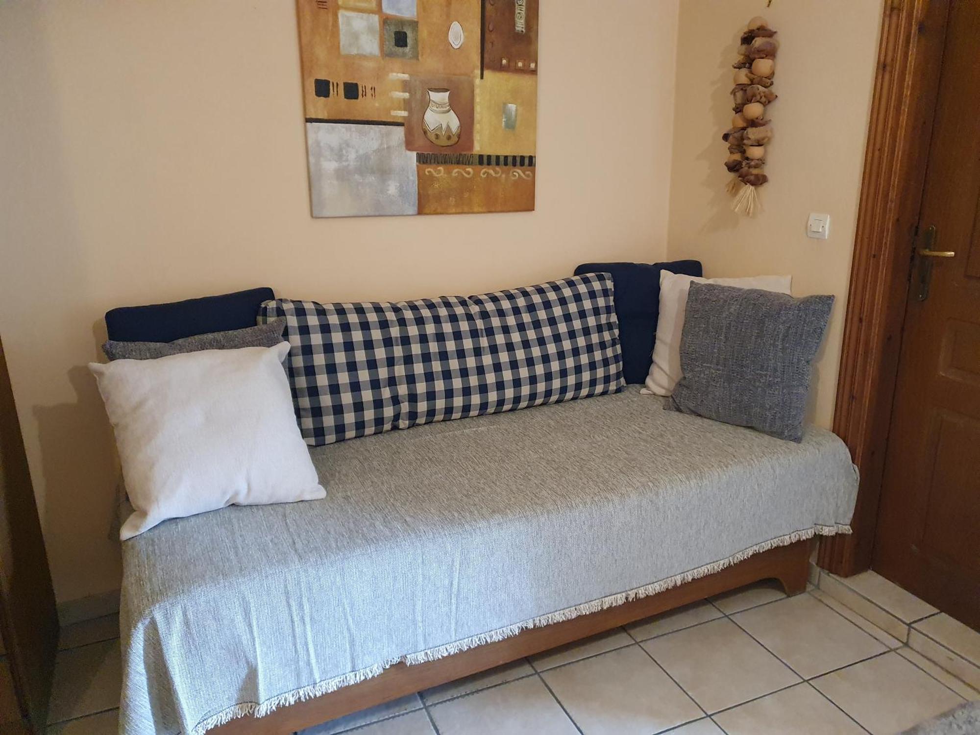 Semeli Guesthouse Karpenísion Екстериор снимка