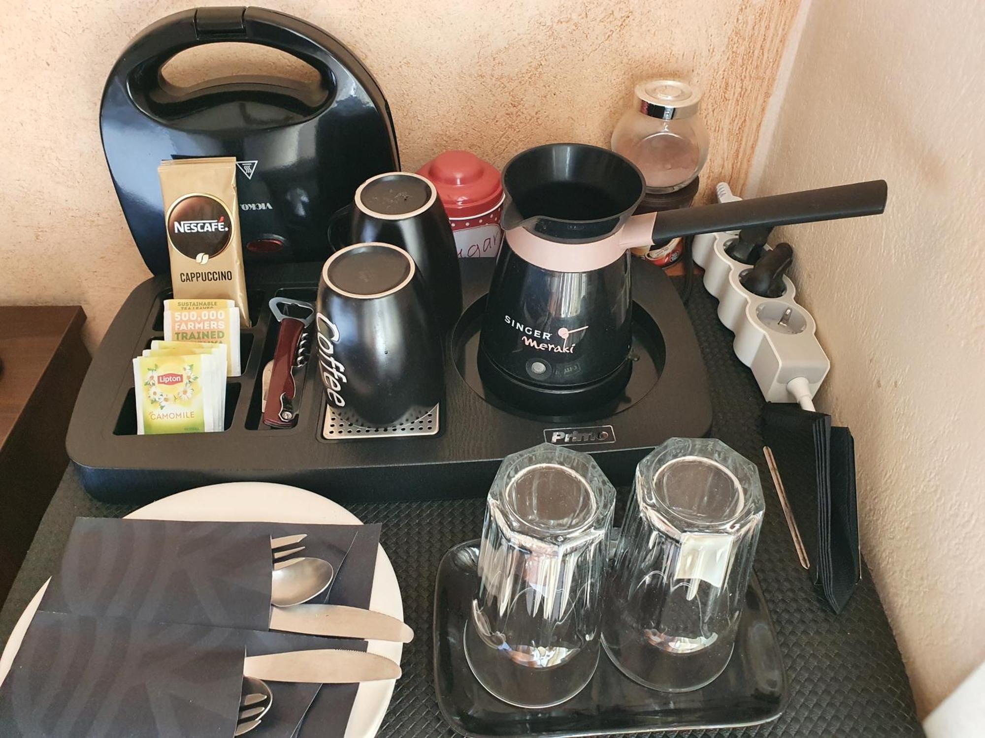 Semeli Guesthouse Karpenísion Екстериор снимка