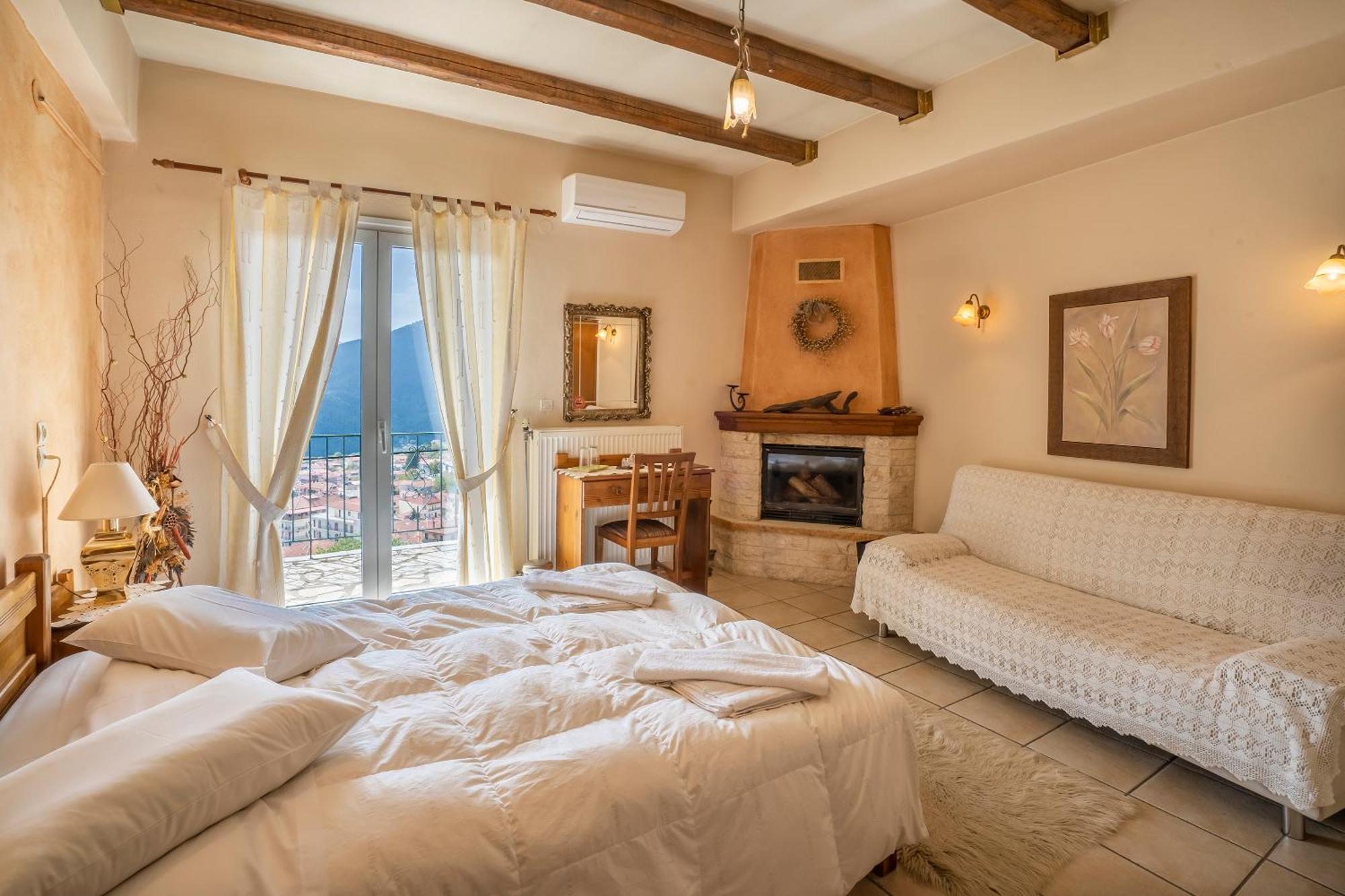 Semeli Guesthouse Karpenísion Екстериор снимка